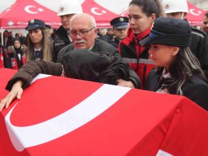 "Dur" İhtarına Uymayan Sürücünün Çarptığı Polis, Son Yolculuğuna Uğurlandı