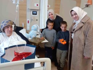 Kent Konseyinden Depremzedelere Ziyaret