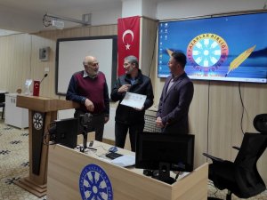 Şair Üstün; “Şiir Şuurun Yansımasıdır”