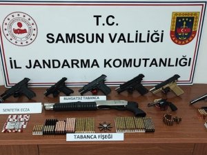 Jandarma Aranan 595 Kişiyi Yakaladı
