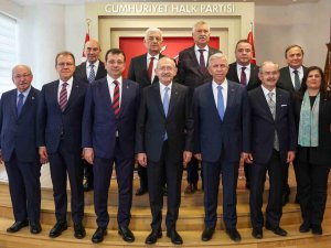 Chp’li Büyükşehir Belediye Başkanları, Genel Başkan Kemal Kılıçdaroğlu İle Görüştü