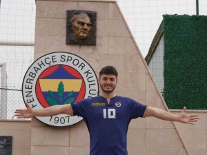 Fenerbahçe, Depremzede Voleybolcuyu Kadrosuna Kattı