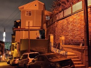 İ̇laç İçtikten Sonra Alkol Alınca İntihar Ettiğinden Şüphelenildi