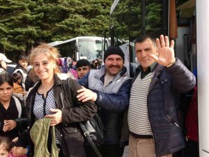 Depremzedeler Gölcük’ün Tadını Çıkardı