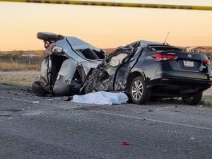 Meksika’da İki Araç Kafa Kafaya Çarpıştı: 10 Ölü