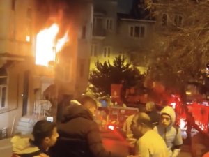Vatandaştan İtfaiye Ekiplerine İlginç İstek: "100 Bin Dolarımı Kurtarın"