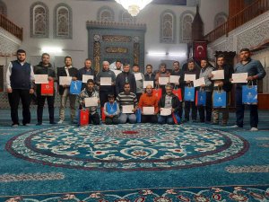 Köyceğiz’de Kur’an Öğrenen Kursiyerler Belge Aldı