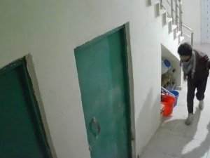 Girdiği Apartmanda Eline Ne Geldiyse Çalarak Kayıplara Karıştı