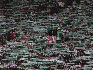 Bursa’da 40 Bin Taraftar Stadyumu Doldurdu