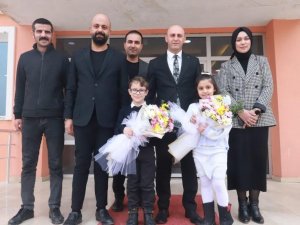 Kaymakam Ekinci, Depremzede Öğrencileri Ziyaret Etti