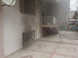 Çamaşır Makinesinden Çıkan Yangın, Ekipler Tarafından Söndürüldü