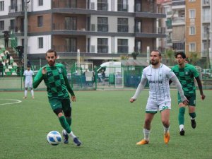Salihli Belediyespor, Özçamdibispor’a Farklı Kaybetti