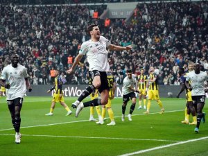 Spor Toto Süper Lig: Beşiktaş: 1 - Mke Ankaragücü: 0 (İ̇lk Yarı)