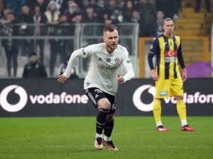 Spor Toto Süper Lig: Beşiktaş: 2 - Mke Ankaragücü: 1 (Maç Sonucu)