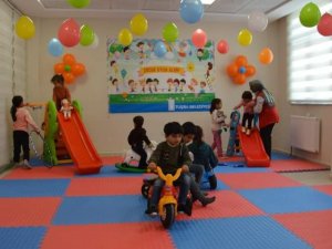 Depremzede Çocuklar İçin Etkinlikler Devam Ediyor