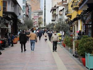 Aydın Nüfusunun 473 Binini Orta Yaşlılar Oluşturuyor