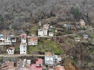 Heyelan Mağduru Artvin’in Borçka İlçesi Gündoğdu Mahallesi Sakinleri Sorunlarına Kalıcı Çözüm İstiyor