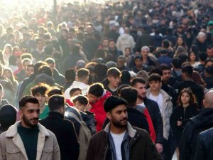 Nüfusun Yüzde 49,9’u Kadın, Yüzde 50,1’i Erkek