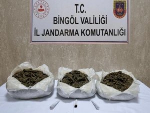 Bingöl’de 3,5 Kilo Esrar Ele Geçirildi: 4 Gözaltı