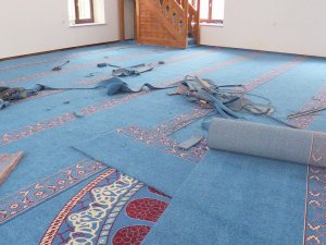 Tarihi Haydarçavuş Camiin Halıları Demirci’den