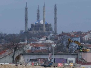 Tarihi Tunca Köprüsü 5 Gün Trafiğe Kapatıldı