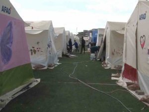 Çadır Kentte Yaralar Sarılıyor