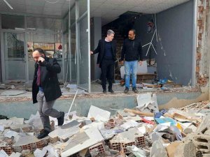 Deprem Bölgelerine 300 Milyon Tl Destek
