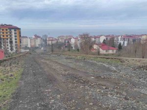 Mahkeme Kararıyla Durdurulan Belde Yolunda Yeniden Çalışma Başlayacak