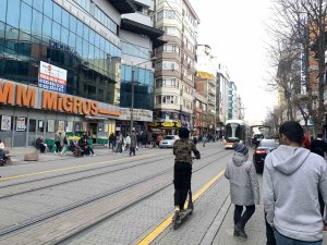 Tedbirsiz Kullanılan Scooterlar Tehlike Saçıyor