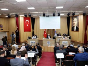 Gültak’tan Tepki: "Yatırımı Ve İstihdamı Bekletiyor Ve Geciktiriyorsunuz"