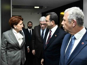 İ̇bb Başkanı İ̇mamoğlu Ve Abb Başkanı Yavaş, İ̇yi̇ Parti Genel Başkanı Akşener’i Ziyaret Etti