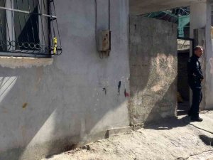 Adana’da Bir Kişi Evinde Öldürülmüş Halde Bulundu