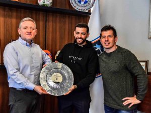 Başakşehir’den, Caiçara’ya Plaket