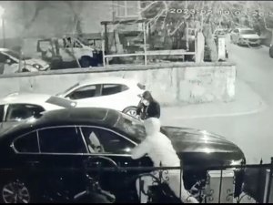 Otomobillere Dadanan Dikiz Aynası Hırsızları Kamerada