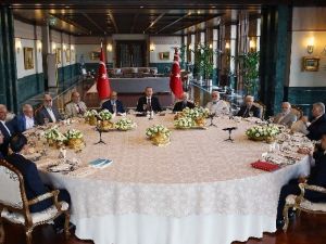 Cumhurbaşkanlığı Sofrası “Milli Mirasımız Ve Gelecek Tasavvurumuz” Teması İle Toplandı