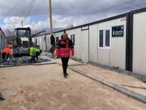 Doğanşehir, Konteyner Kentte Kilit Taşı Çalışmaları Sürüyor
