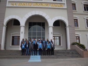 Kozluklu Gönüllü Öğretmenler Deprem Bölgesindeki Öğrencilere Eğitim Vermek İçin Yola Çıktı