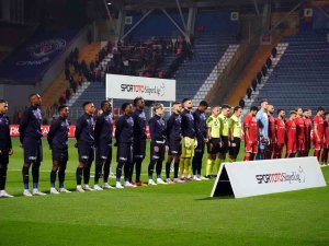 Spor Toto Süper Lig: Kasımpaşa: 0 - Antalyaspor: 0 (Maç Devam Ediyor)