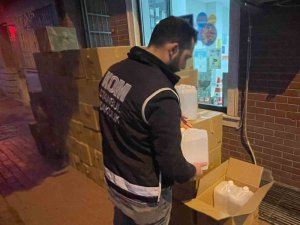 İ̇stanbul’da Dezenfektan Diye Satılan 3 Ton 150 Litre Alkollü Sıvı Ele Geçirildi