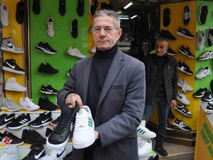 Bot Stokları Elinde Kalan Esnafın Son Umudu Spor Ayakkabılar Oldu