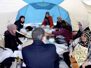 Vali Kızılkaya, Depremzede Öğrencilerle Buluştu