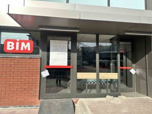 Bi̇m’in Aynı İlçedeki İki Mağazasına Mühür