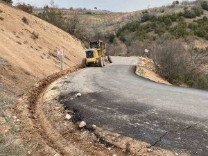Kahramanmaraş’ta Hasarlı Yollar Yenileniyor