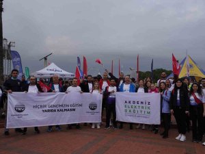 Depremzede Öğrencilerin Eğitimleri Yarıda Kalmasın Diye Koştular