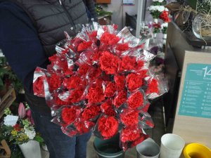 Çiçekçiler 8 Mart Dünya Kadınlar Günü’nün Buruk Geçeceğini Düşünüyor