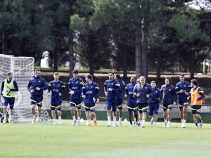Fenerbahçe, Sevilla Maçı Hazırlıklarına Devam Etti