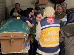 Aydın’daki Kazada Hayatını Kaybeden Sağlık Personeli Gözyaşlarıyla Uğurlandı