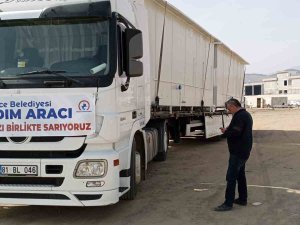 Deprem Bölgelerine Yardımlar Sürüyor