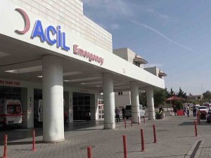 Akrabalar Arasında Çıkan Kavgada Kan Aktı: Önce Bıçaklandı Ardından Da Tabanca İle Vuruldu