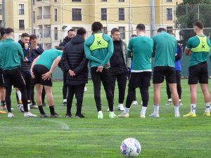 Hakan Keleş: "Taraftarımıza 3 Puanı Hediye Etmek İstiyoruz"